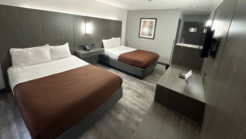 2 Double Beds Non-Smoking Photo 1